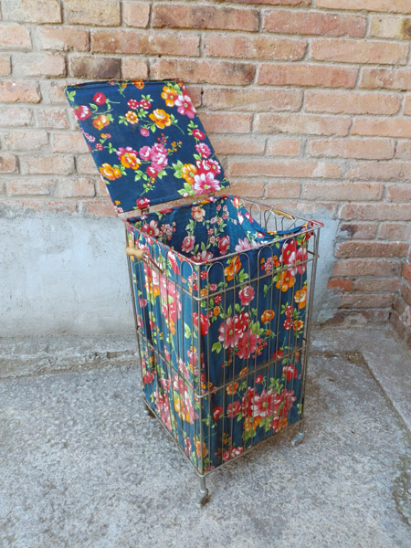 cesto carro 4ruedas ropa sucia metal tela 65x35x35 1u
